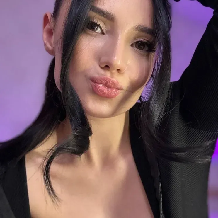 Karlee Grey - Many Vids Premium Content Creator